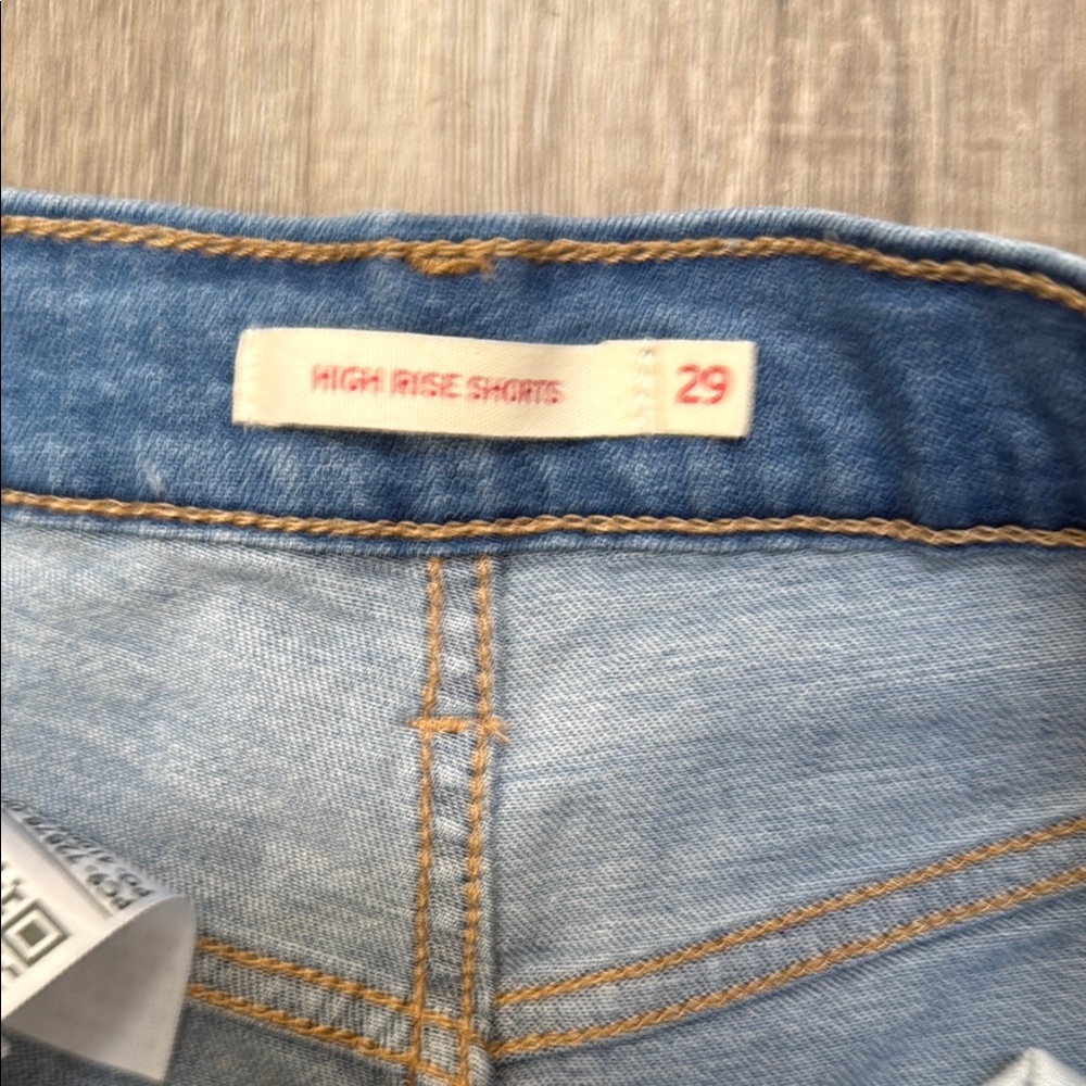 Levi’s distressed high rise shorts. - Picture 5 of 9